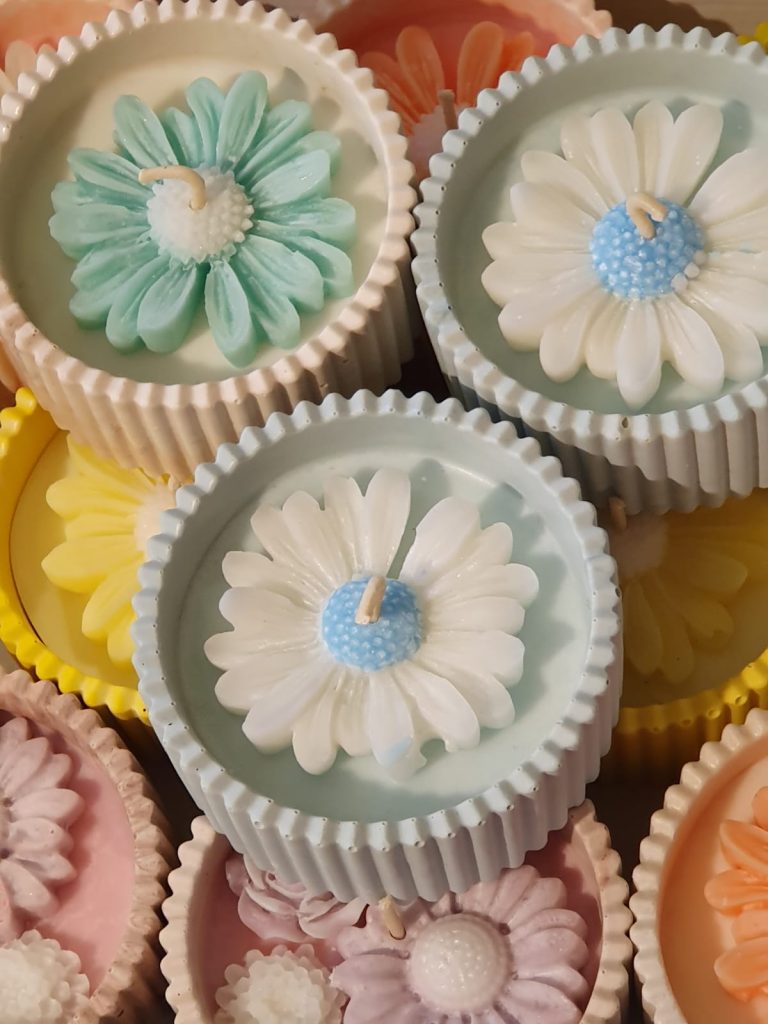 Mirisne svijeće u posudi od visokokvalitetnog gipsa